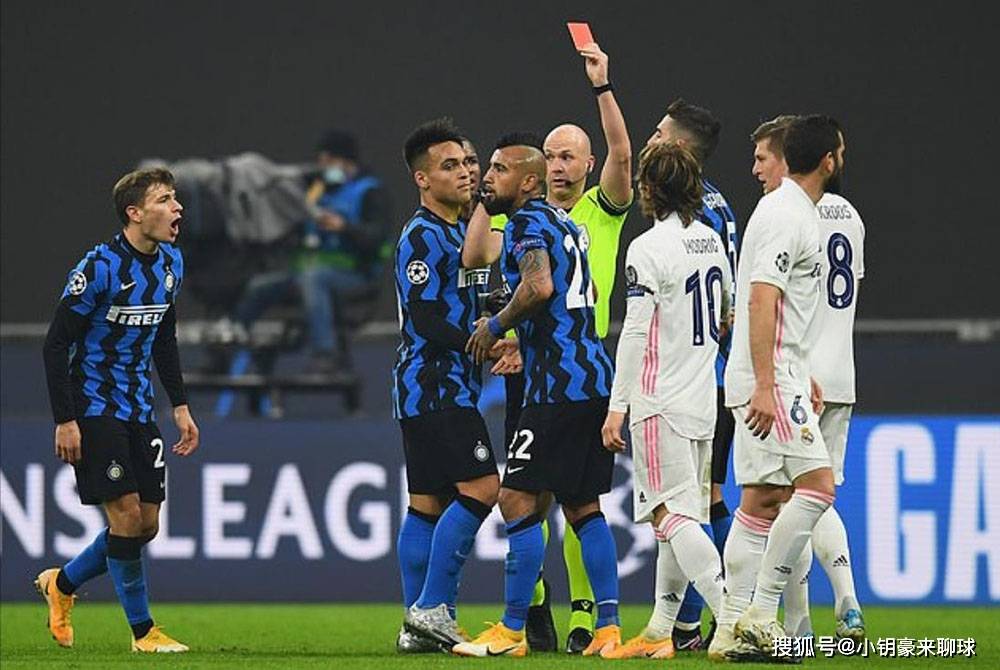  国米铁卫红牌下场陷被动  