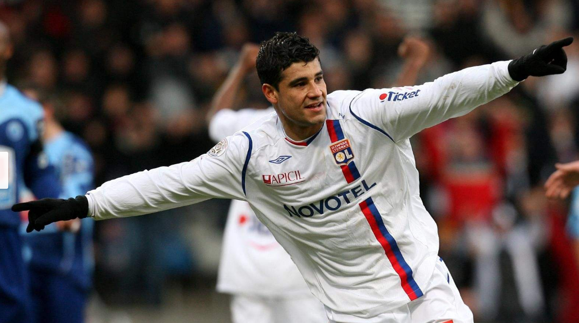 23, 巴黎圣日耳曼报价意甲球星遭拒绝  