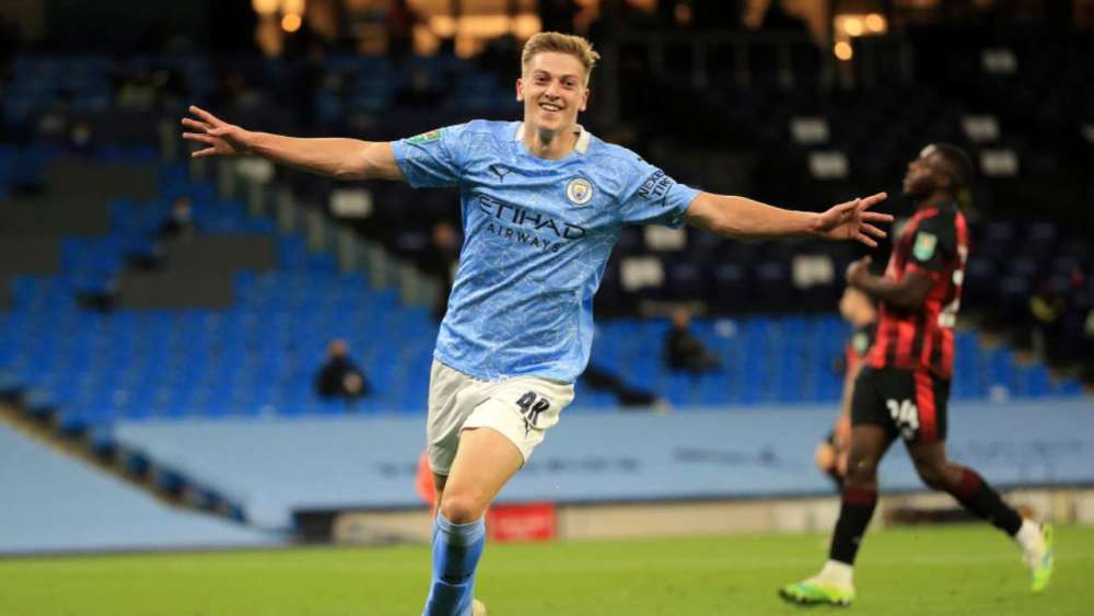  朗斯新帅首秀获胜，战术革新显成效  